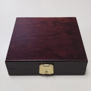 23mm coin wooden gift box – Sovereign or Quarter Ounce Coins