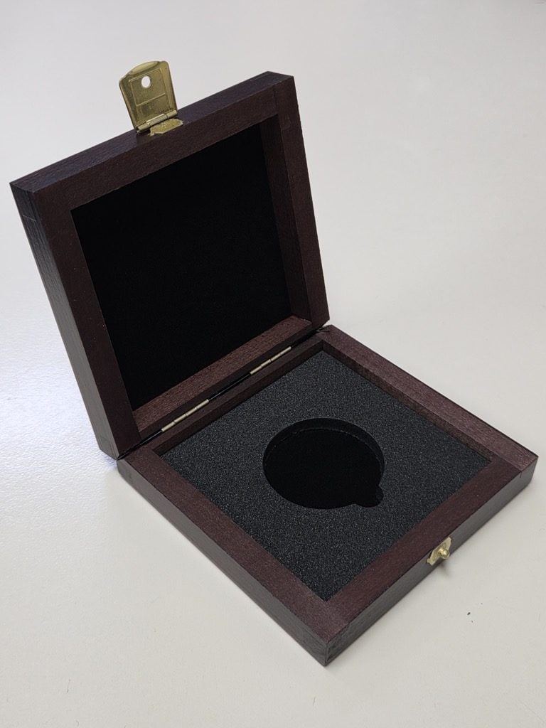 40mm coin wooden gift box – 1oz Silver coins